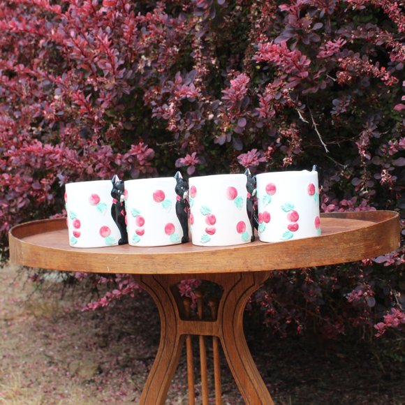 (4)Vtg Wang's International 3D Black Cat Cherries Super rare Handled mugs - Picture 5 of 13